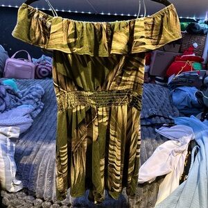 Elegant Off-Shoulder Green Dress